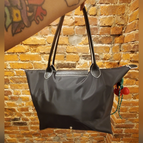 Longchamp - Picture 2 of 2